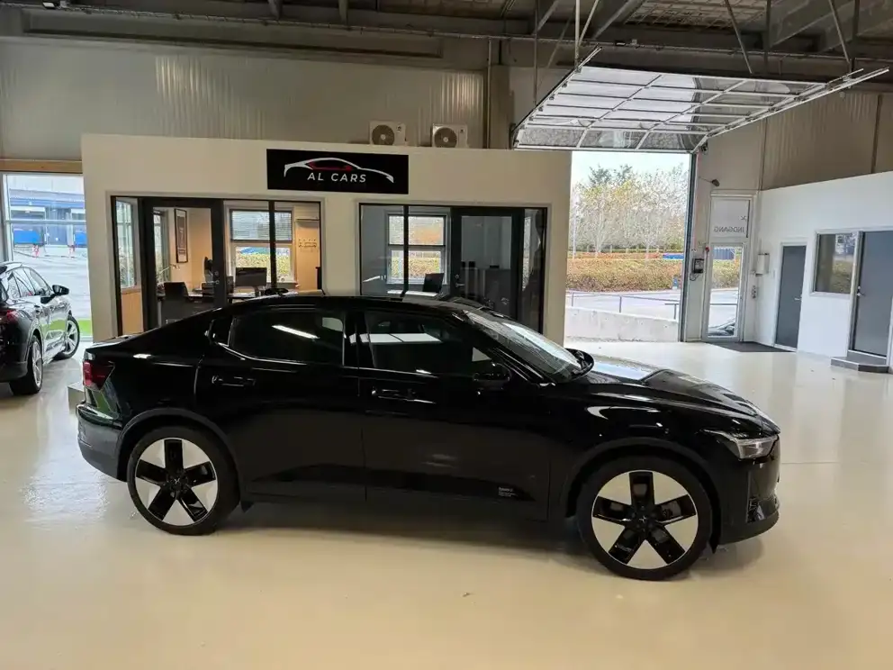 En bilforhandler, der hjælper dig videre – hele vejen